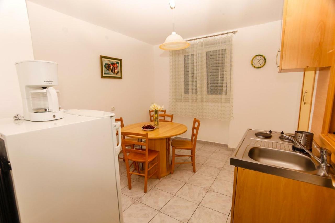 Apartments Marta ซริกเวนิซา ภายนอก รูปภาพ